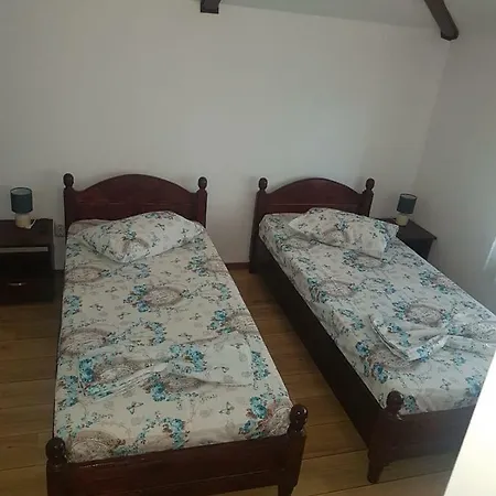 Casa Dyny 3* Două Mai