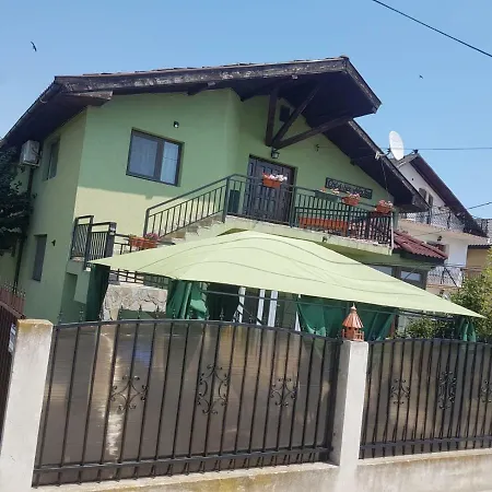 Casa Dyny Două Mai