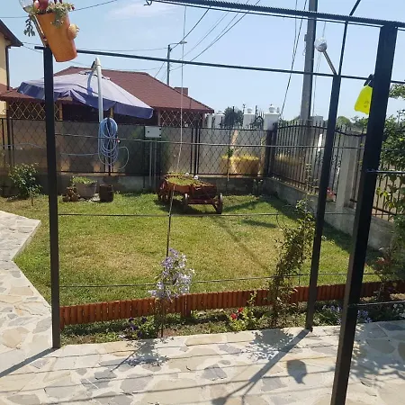 Casa Dyny 3* Două Mai