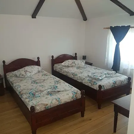 Casa Dyny Două Mai