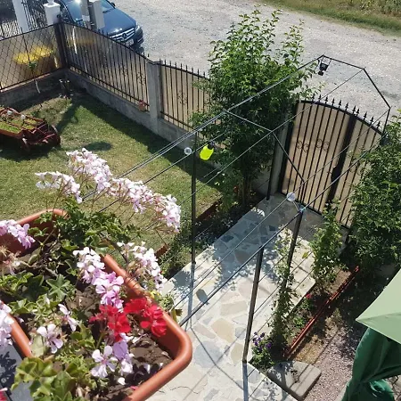 Casa Dyny * Două Mai